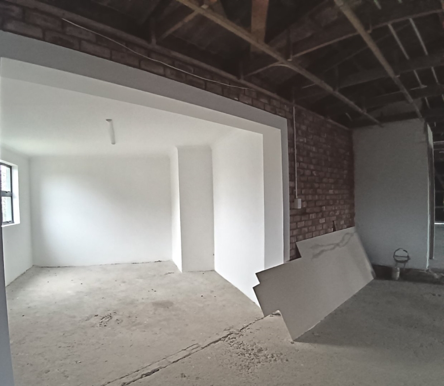 5 Bedroom Property for Sale in Fraaiuitsig Western Cape